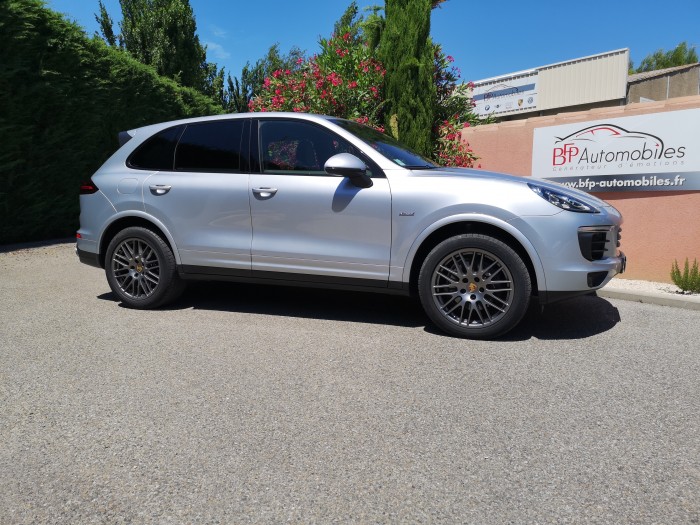 PORSCHE Cayenne diesel Platinium Edition