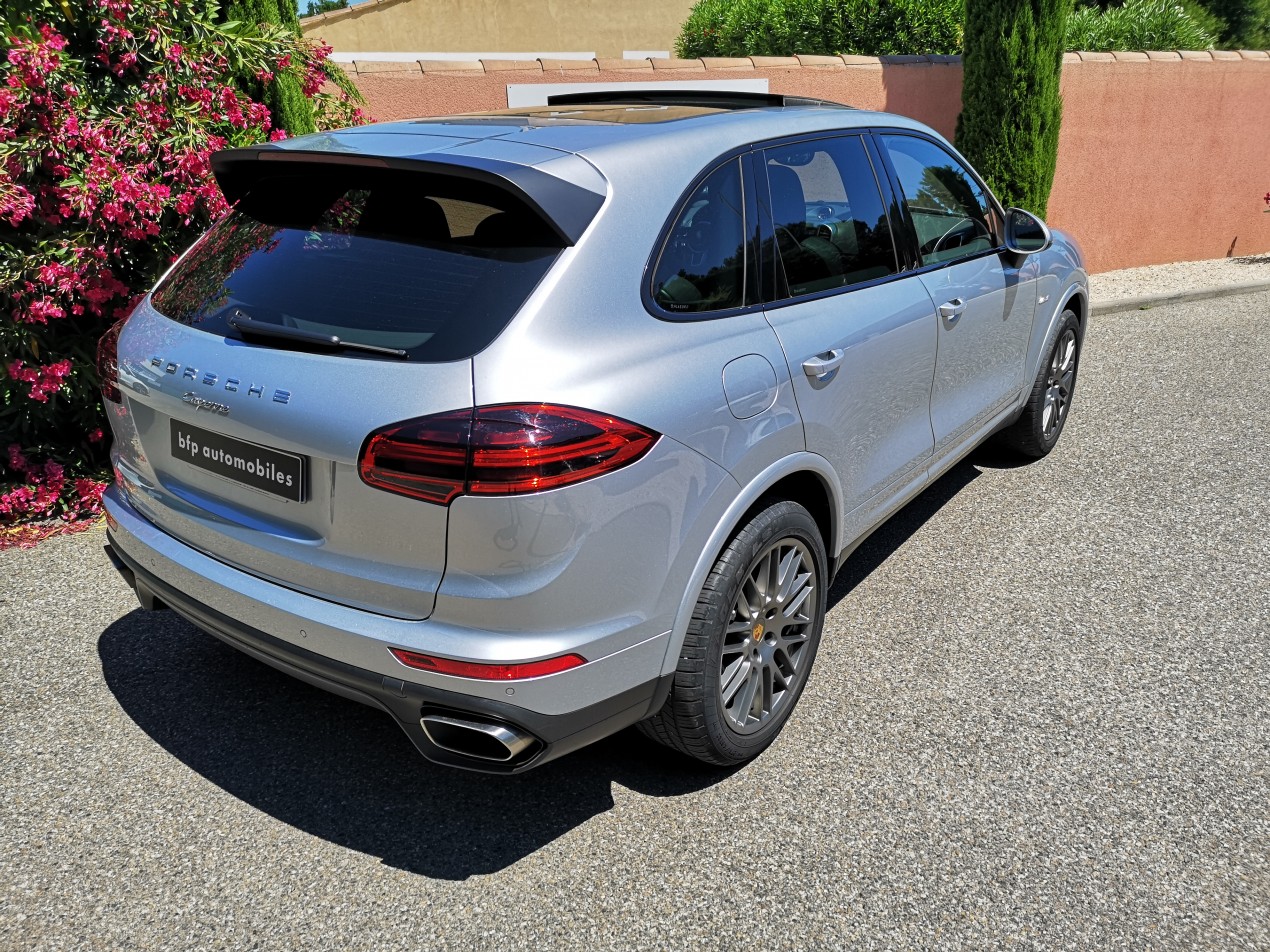 PORSCHE Cayenne diesel Platinium Edition