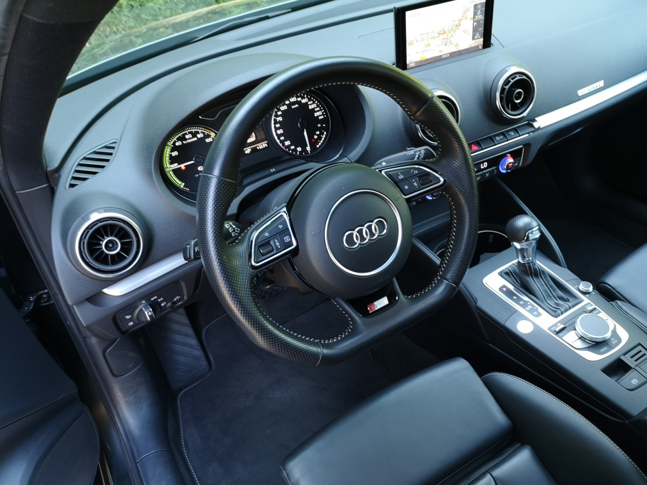 Audi A3 Sportback E-Tron 204cv - S Line - S-Tronic