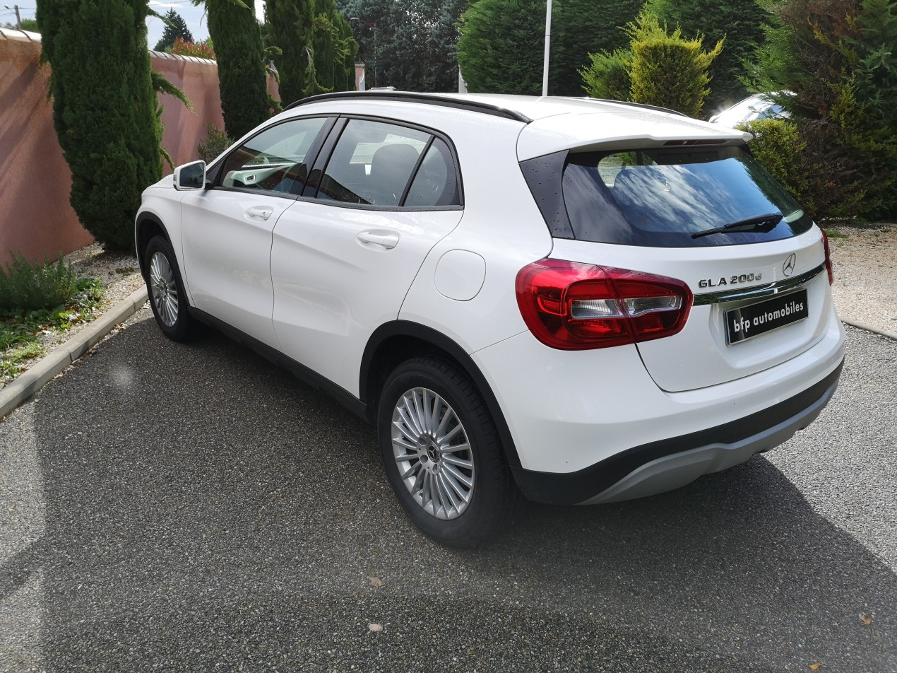 Mercedes GLA 200d