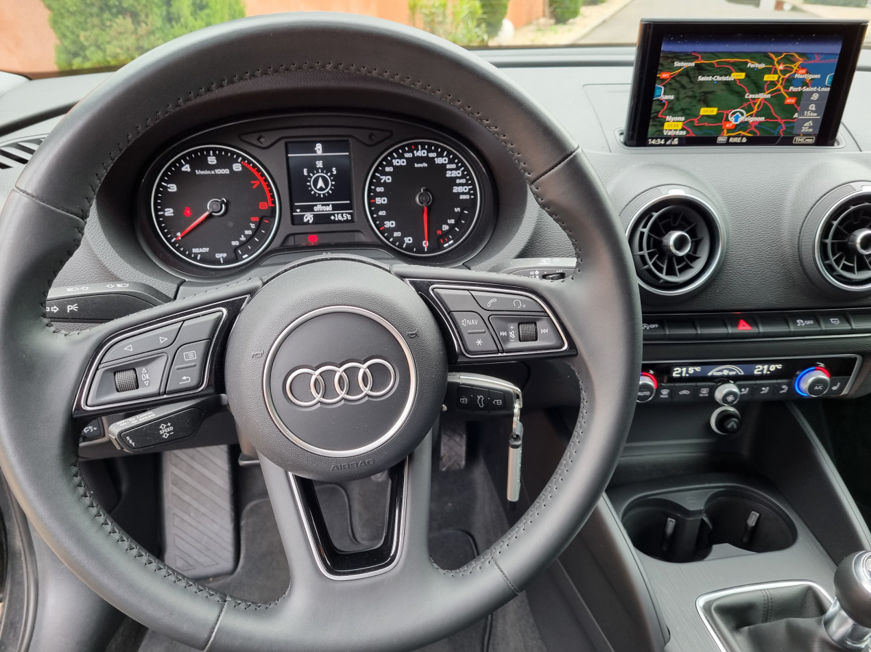 AUDI A3 berline 30 TFSI