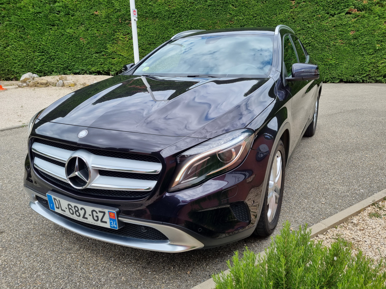 Mercedes-Benz GLA 220 d Fascination