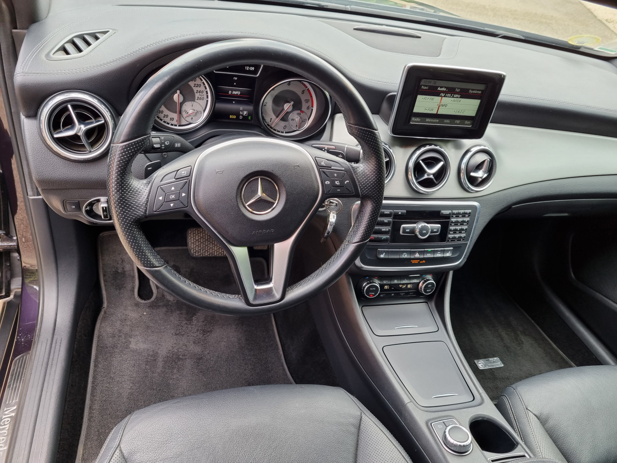Mercedes-Benz GLA 220 d Fascination