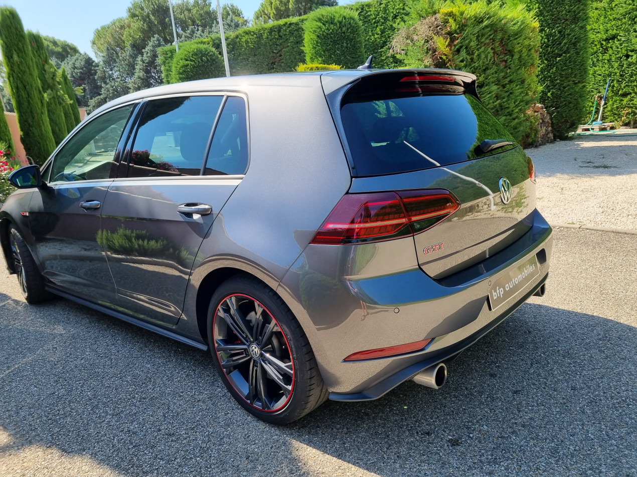 Volkswagen Golf GTI Performance 245cv