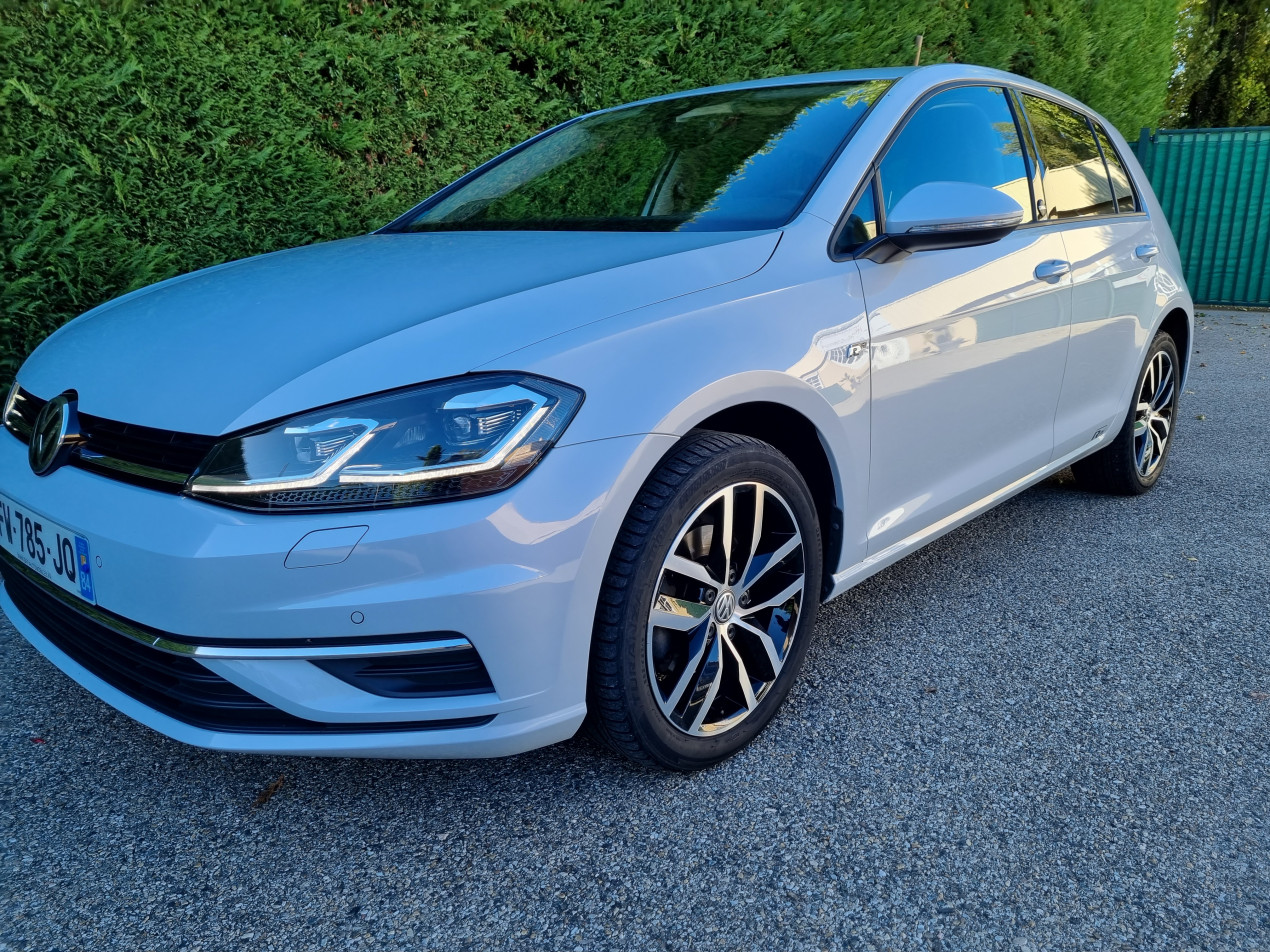 VOLKSWAGEN Golf 2.0 tdi 150 DSG Sound