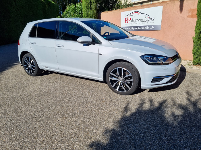 VOLKSWAGEN Golf 2.0 tdi 150 DSG Sound