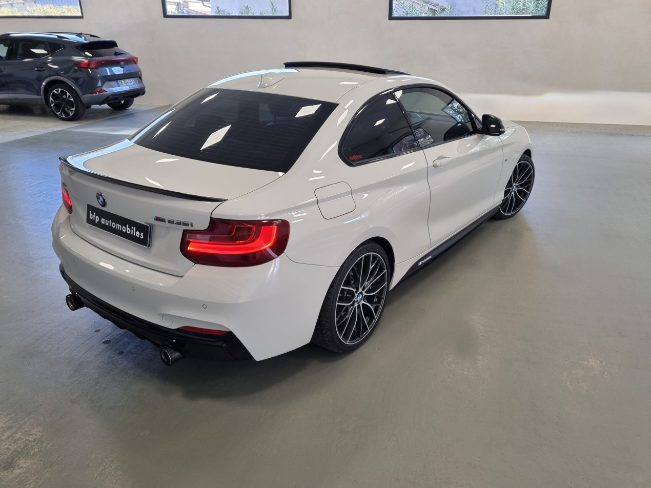 BMW M235i M Performance