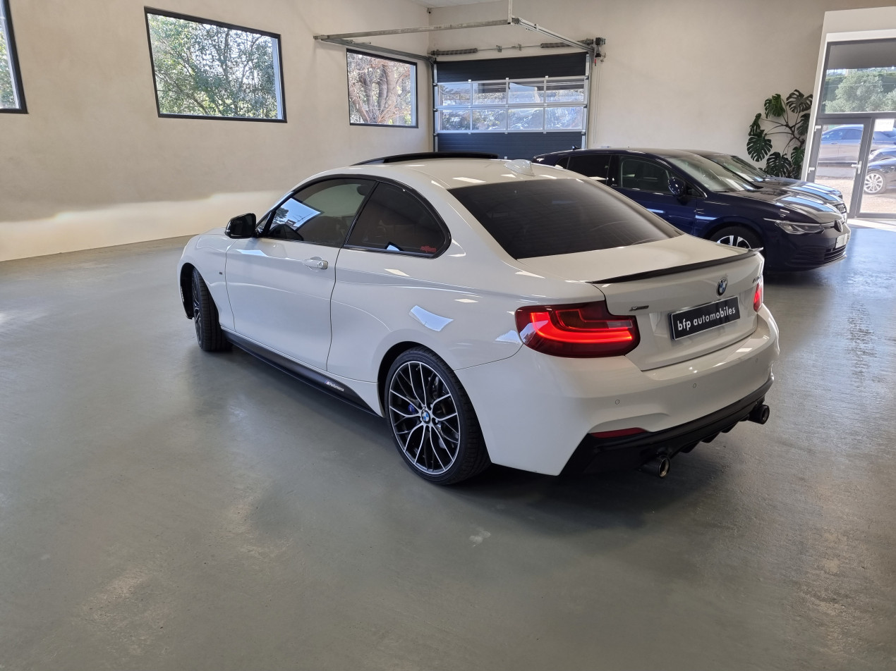 BMW M235i M Performance