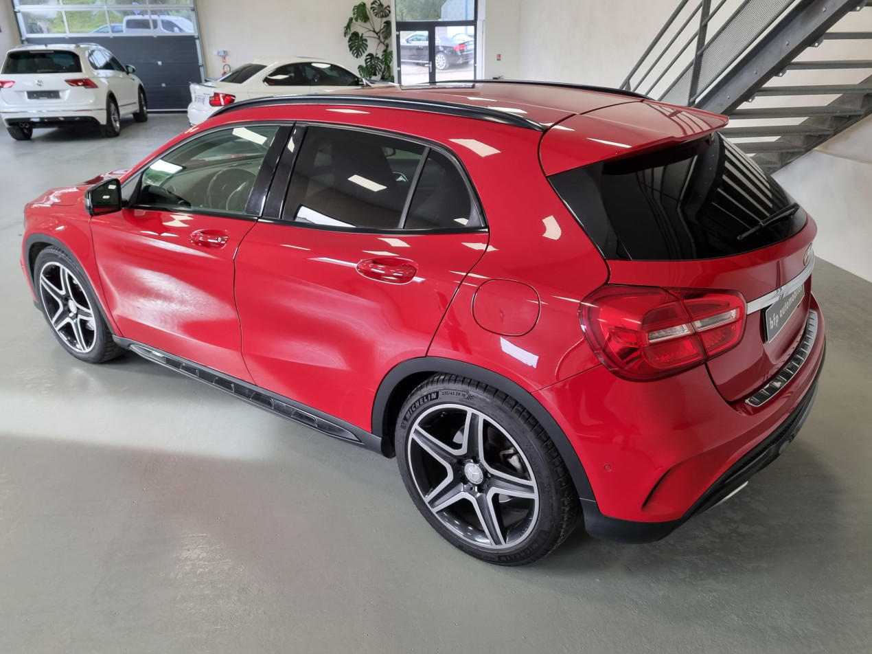 MERCEDES BENZ GLA 220d Fascination pack AMG Line