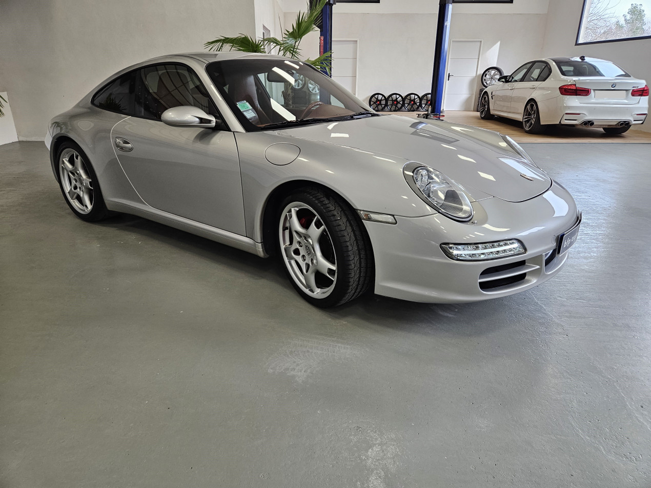 Porsche 911 type 997 Carrera 3.6