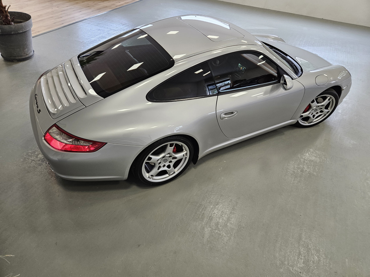 Porsche 911 type 997 Carrera 3.6