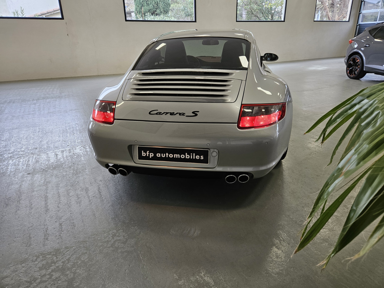 Porsche 911 type 997 Carrera 3.6