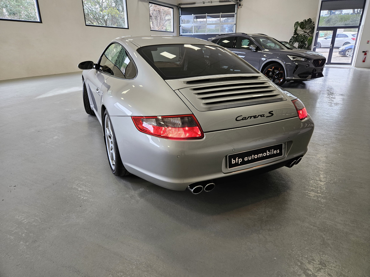 Porsche 911 type 997 Carrera 3.6