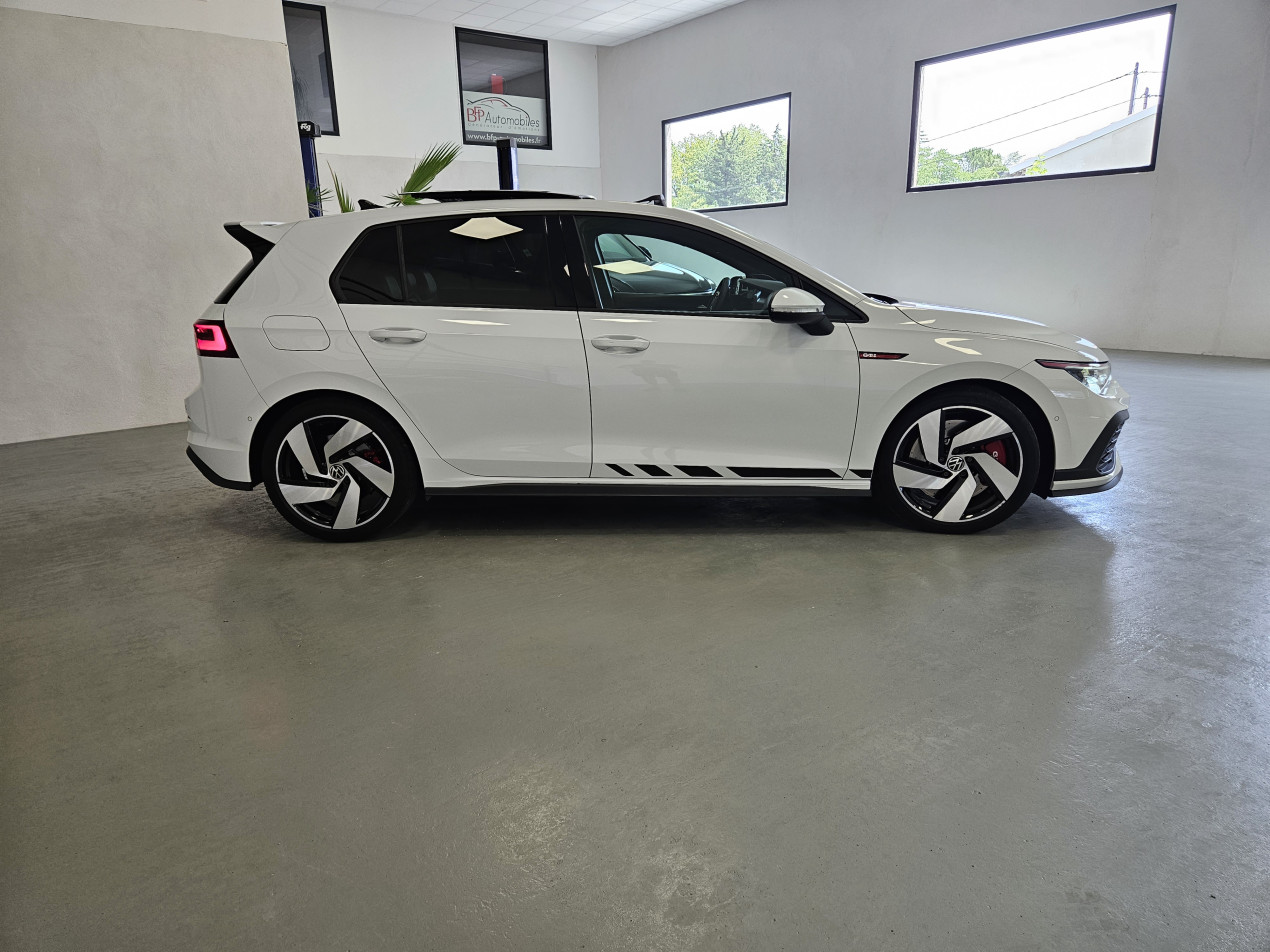 VOLKSWAGEN Golf 8 GTI Clubsport