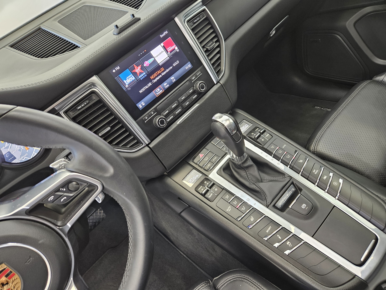 PORSCHE Macan 2.0 tfsi