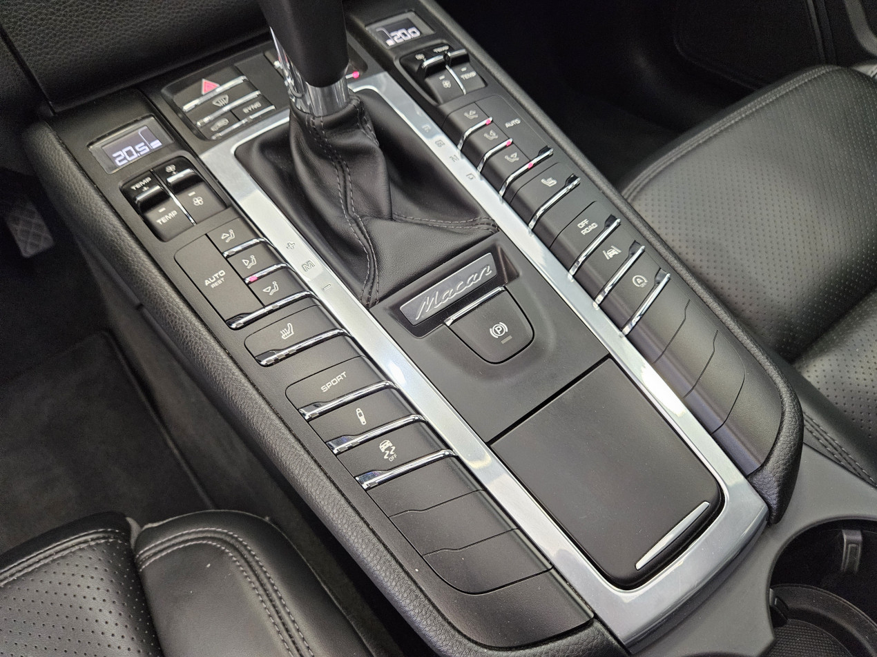 PORSCHE Macan 2.0 tfsi