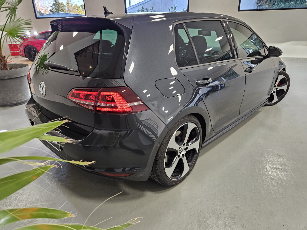 VOLKSWAGEN Golf 7 GTD Sport&Sound