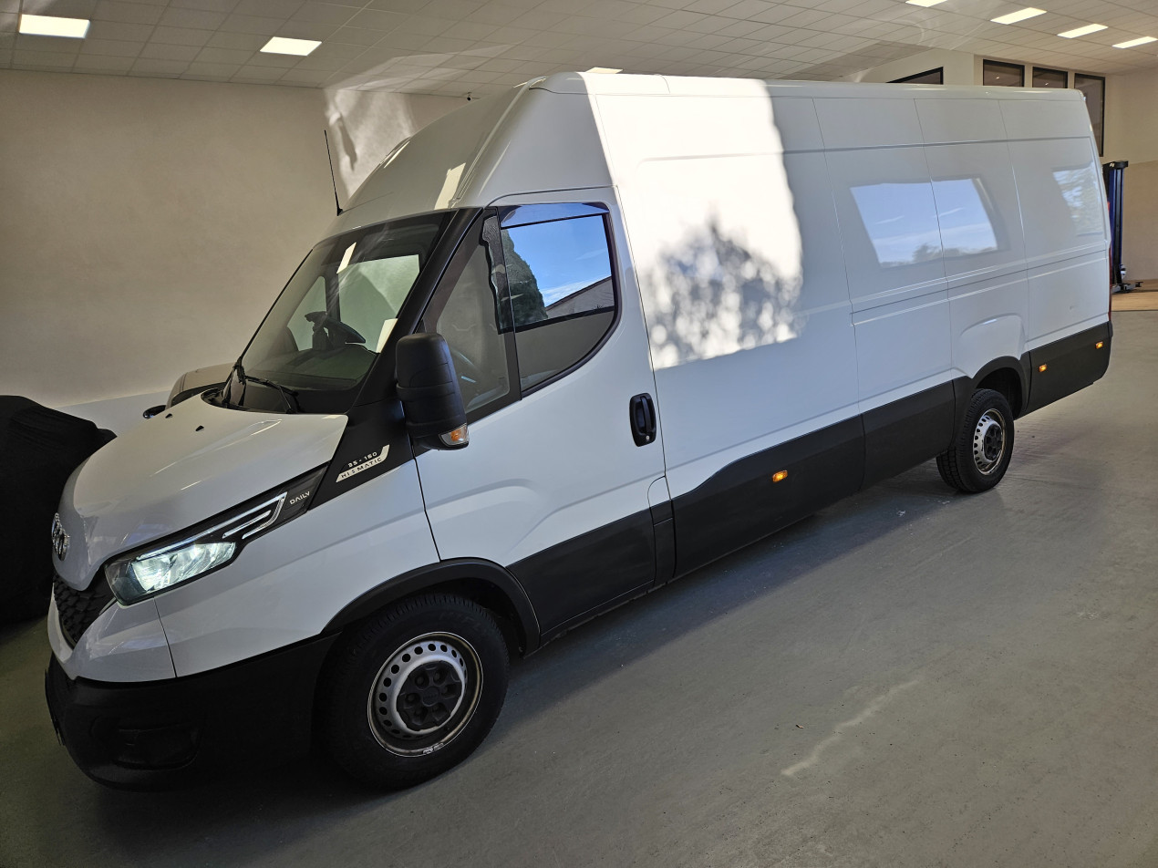 IVECO 35-160 Hi-Matic Grand Volume