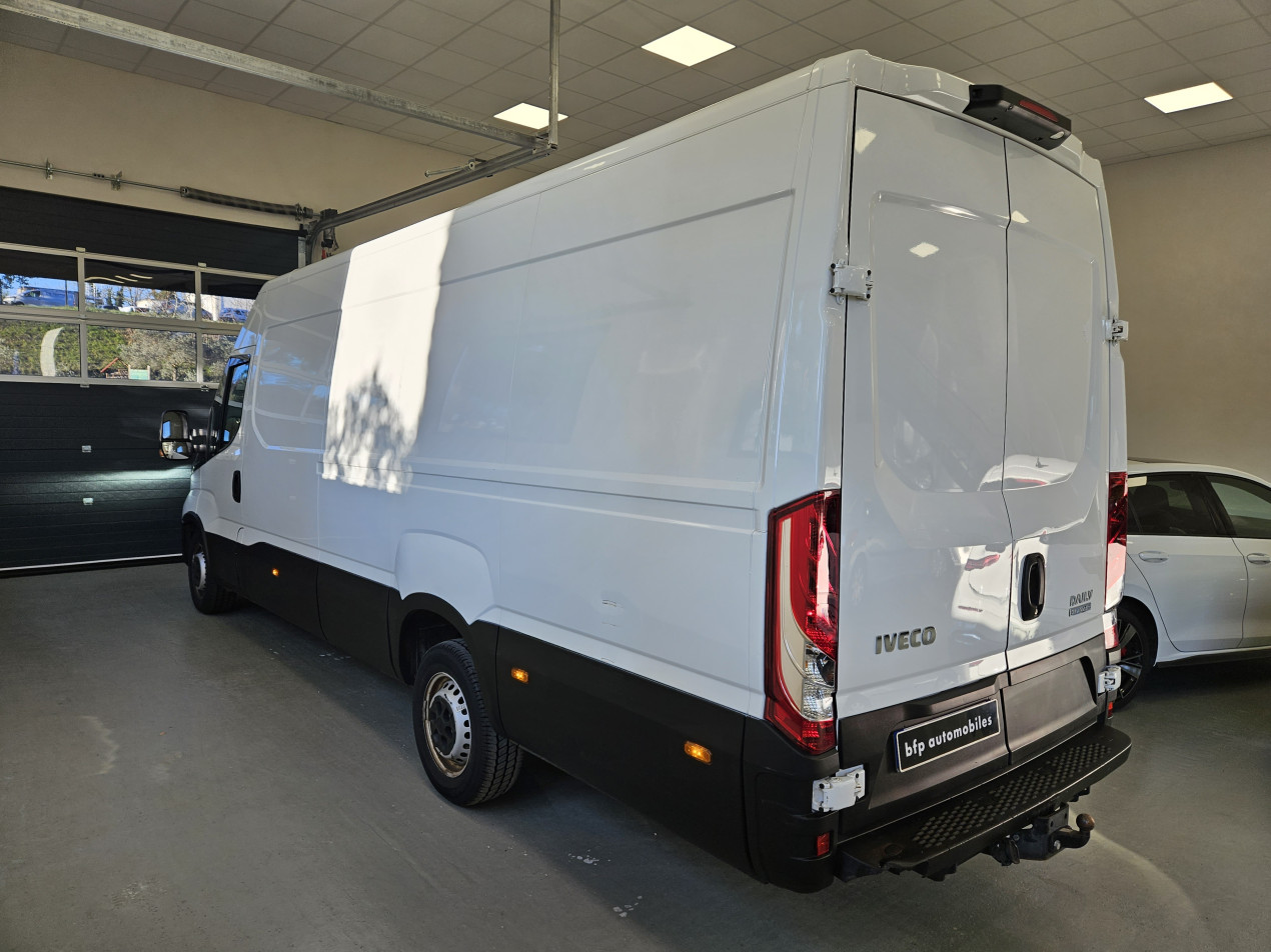 IVECO 35-160 Hi-Matic Grand Volume