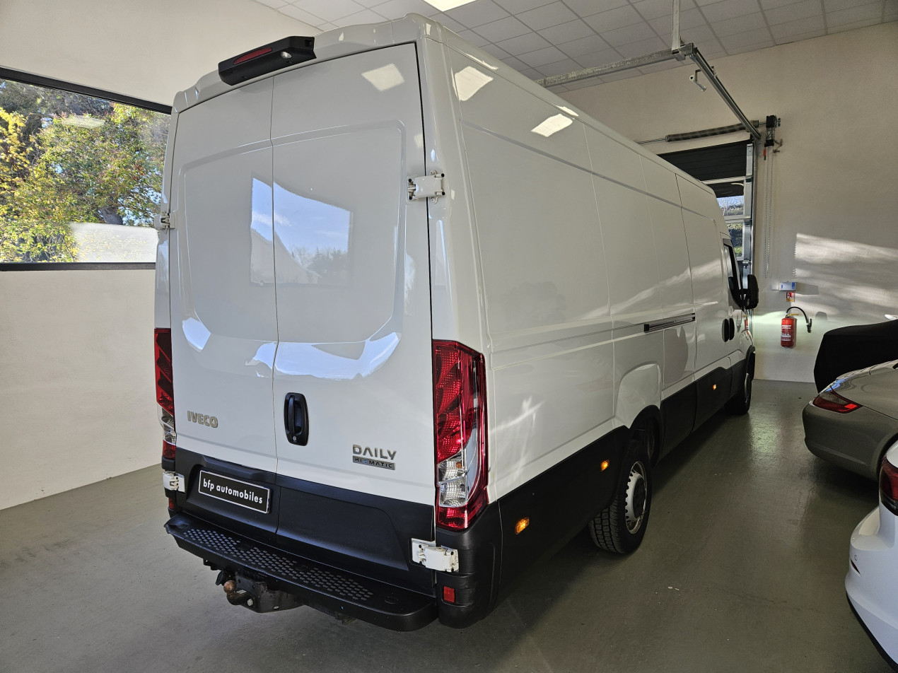 IVECO 35-160 Hi-Matic Grand Volume