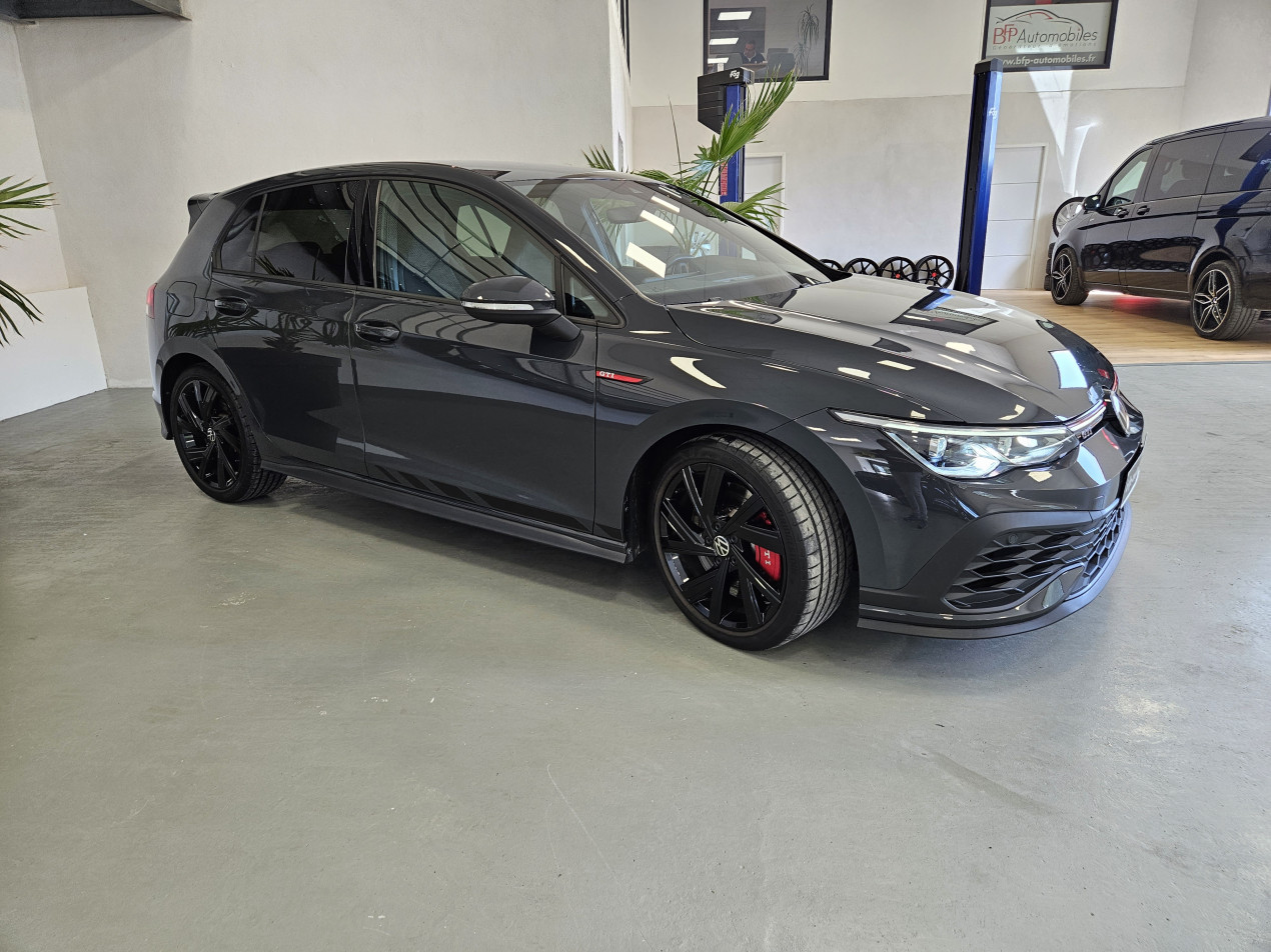 Volkswagen Golf 8 GTI Clubsport 300