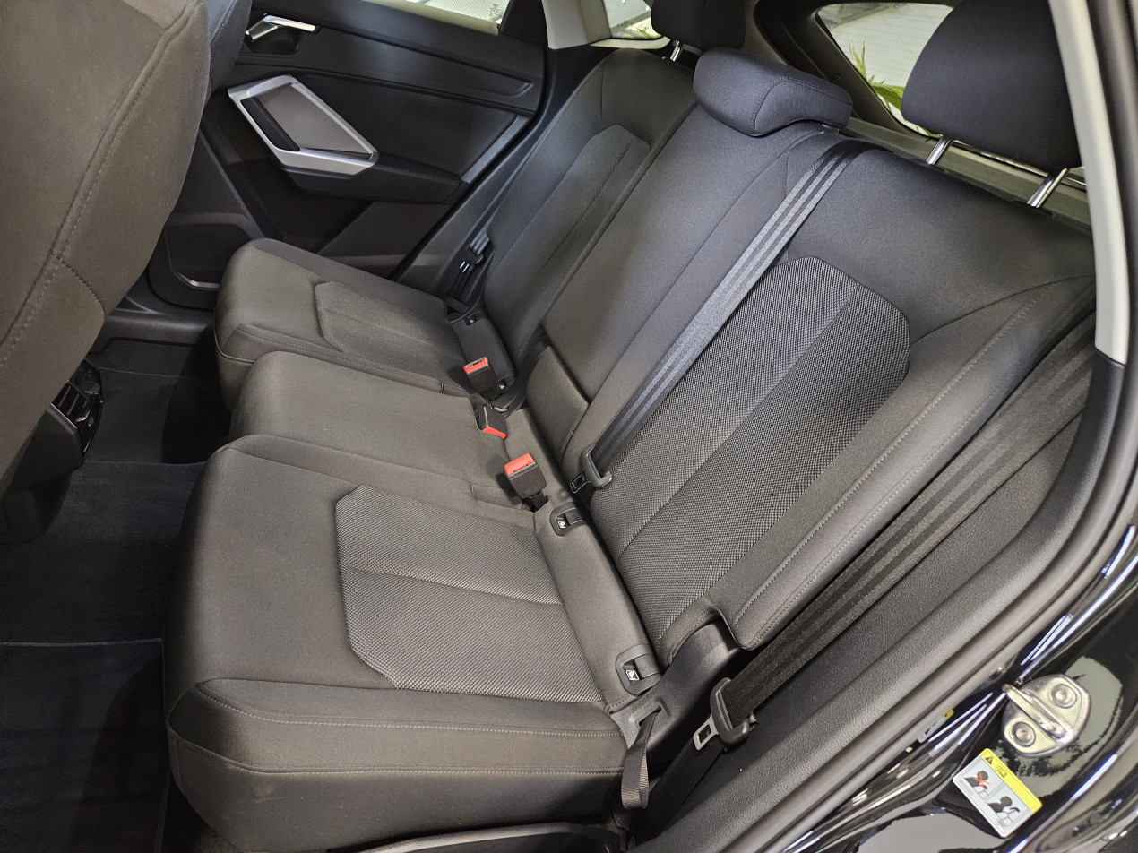 Audi Q3 Sportback 35 TFSI Full Black