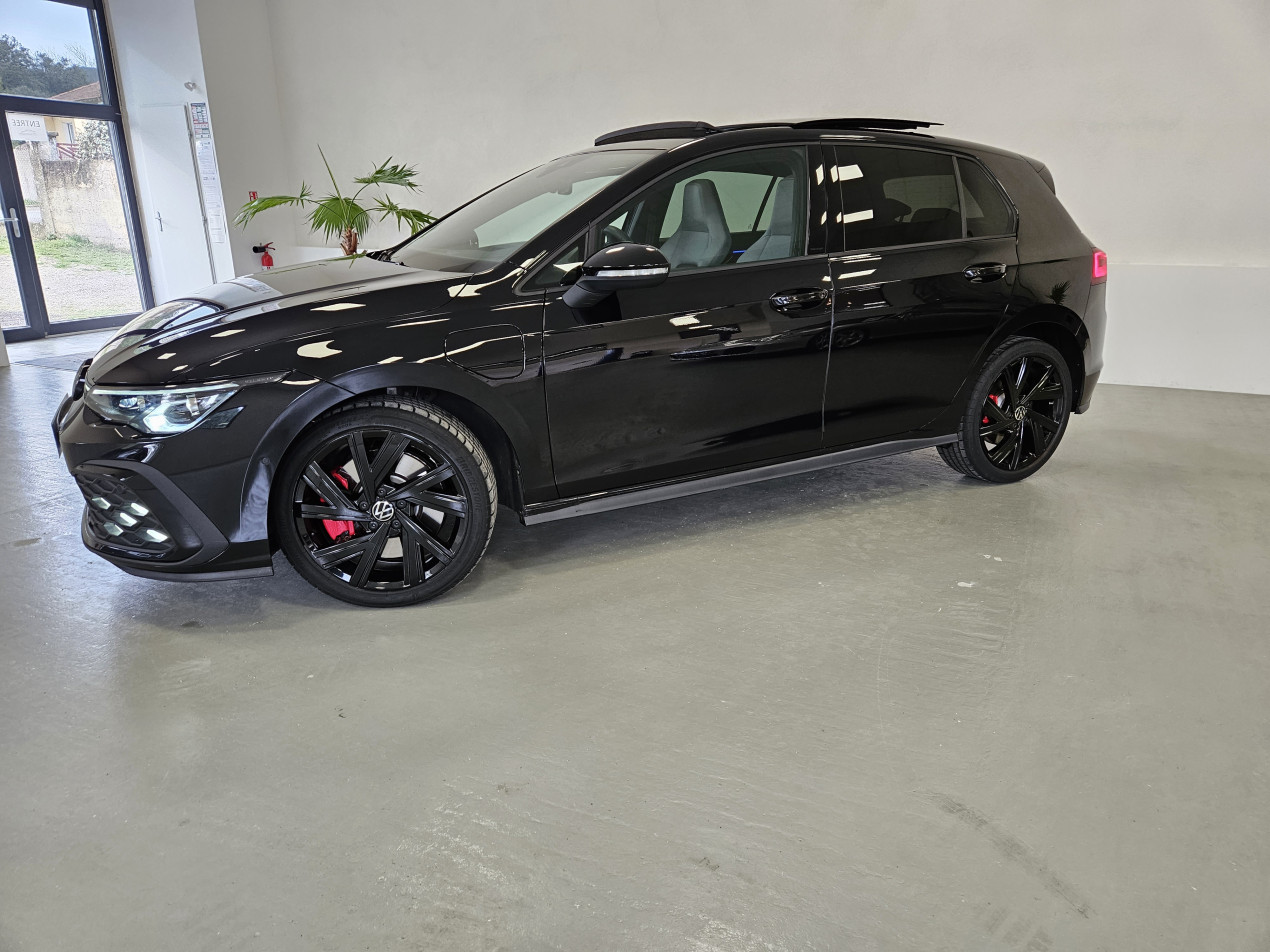 VW Golf 8 GTE 2022 full black