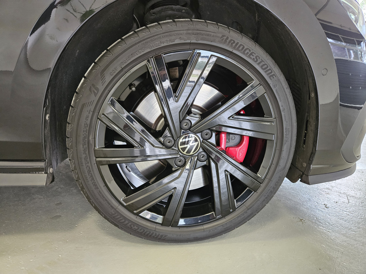 VW Golf 8 GTE 2022 full black
