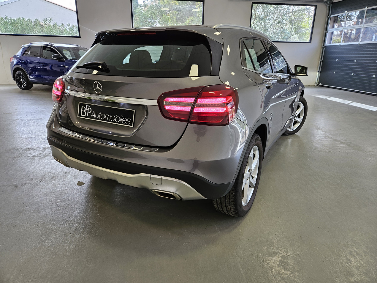 Mercedes-Benz GLA 220d