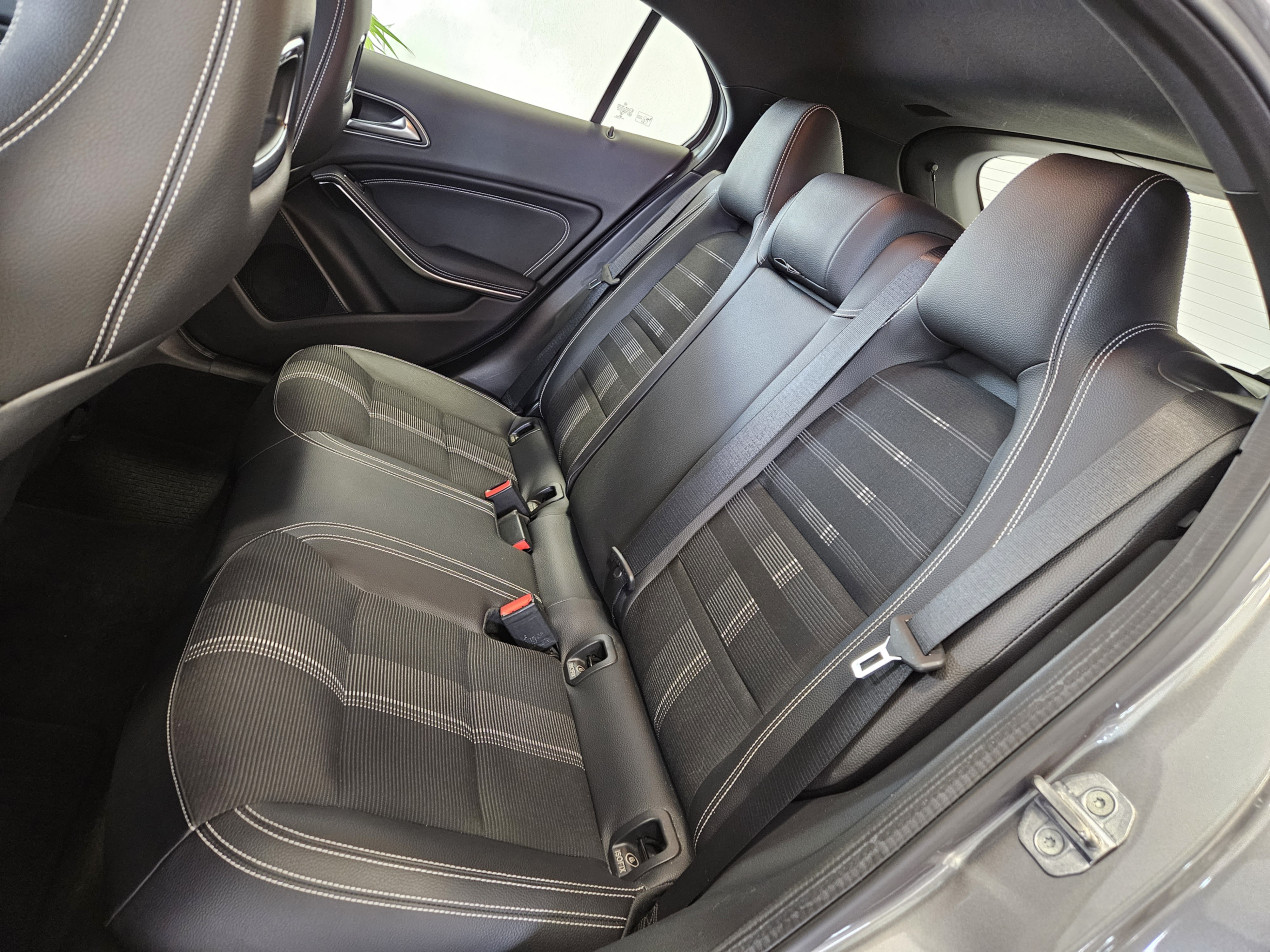 Mercedes-Benz GLA 220d