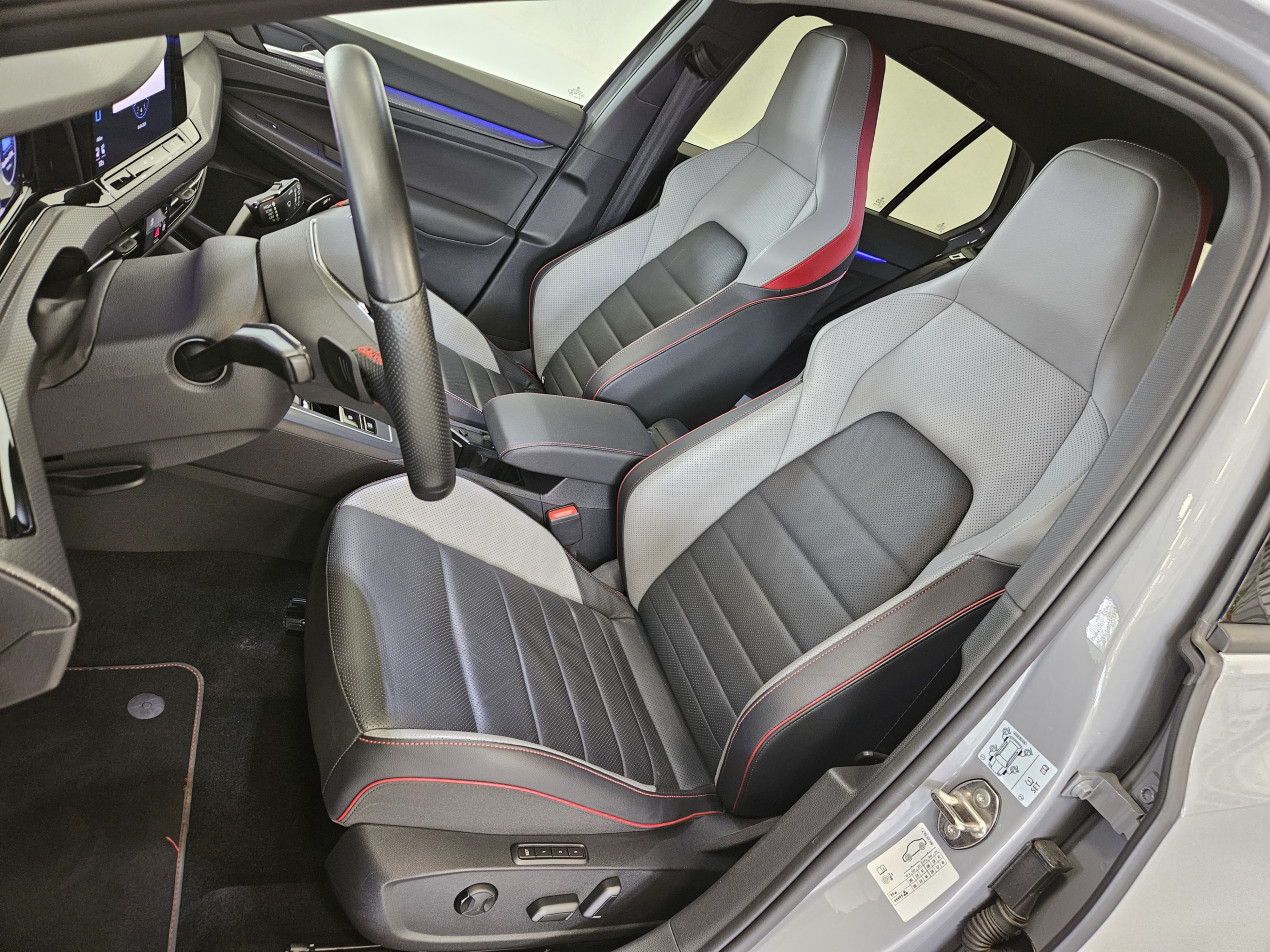 VOLKSWAGEN Golf 8 GTI Clubsport