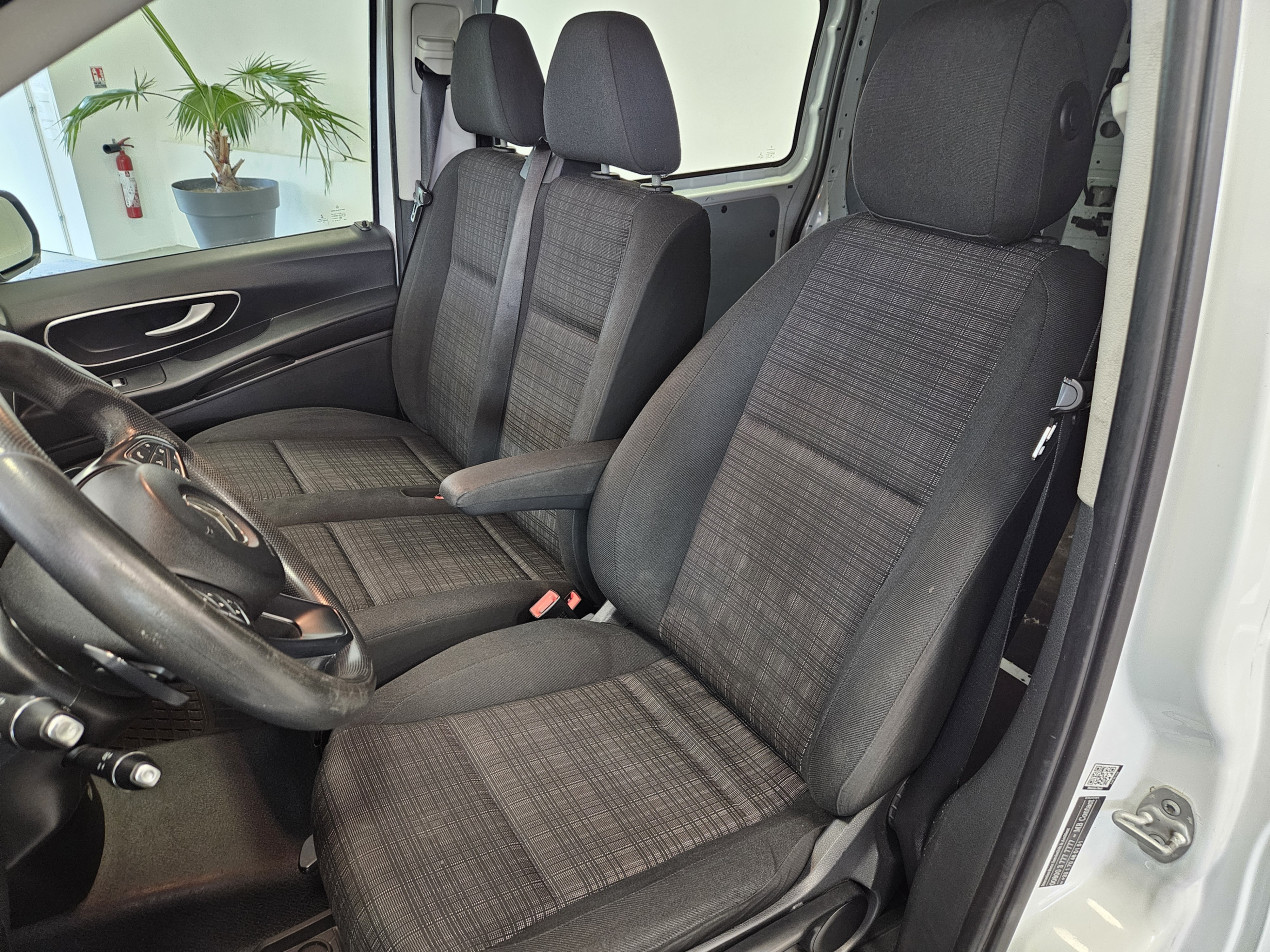 Mercedes VITO fourgon 3 Places