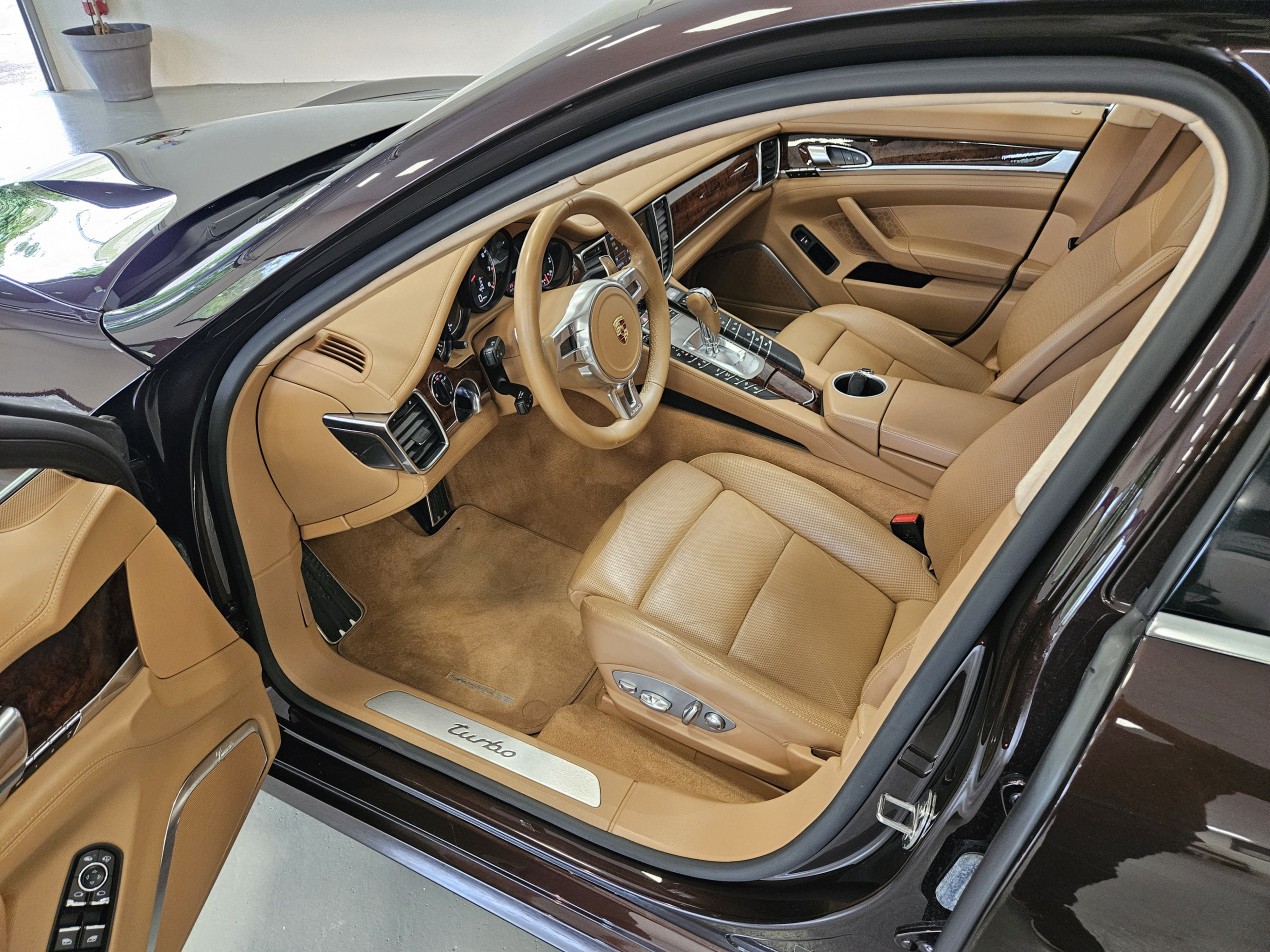 Porsche PANAMERA V8 4.8 turbo Executive