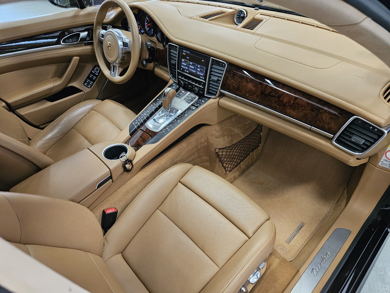 Porsche PANAMERA V8 4.8 turbo Executive