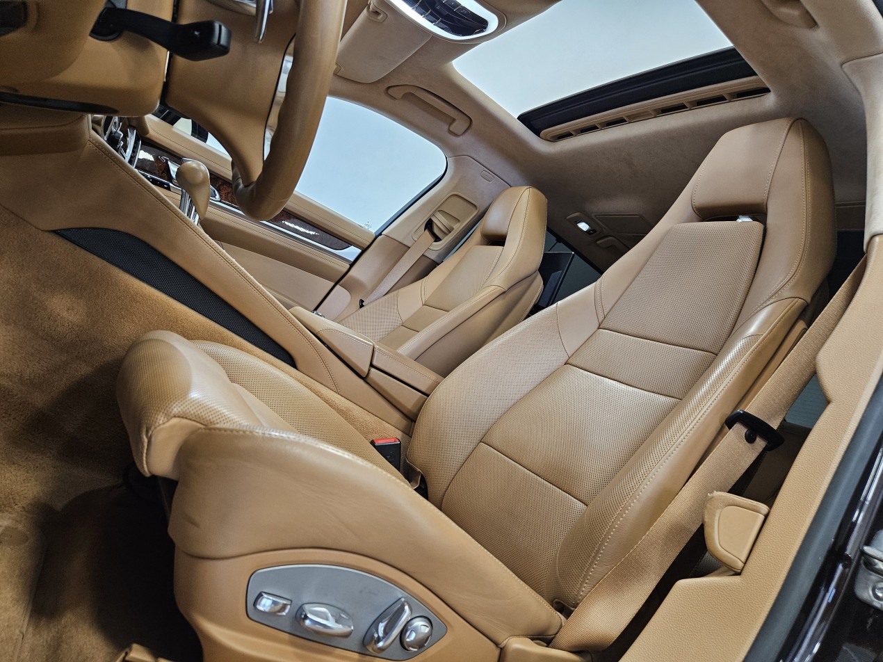 Porsche PANAMERA V8 4.8 turbo Executive