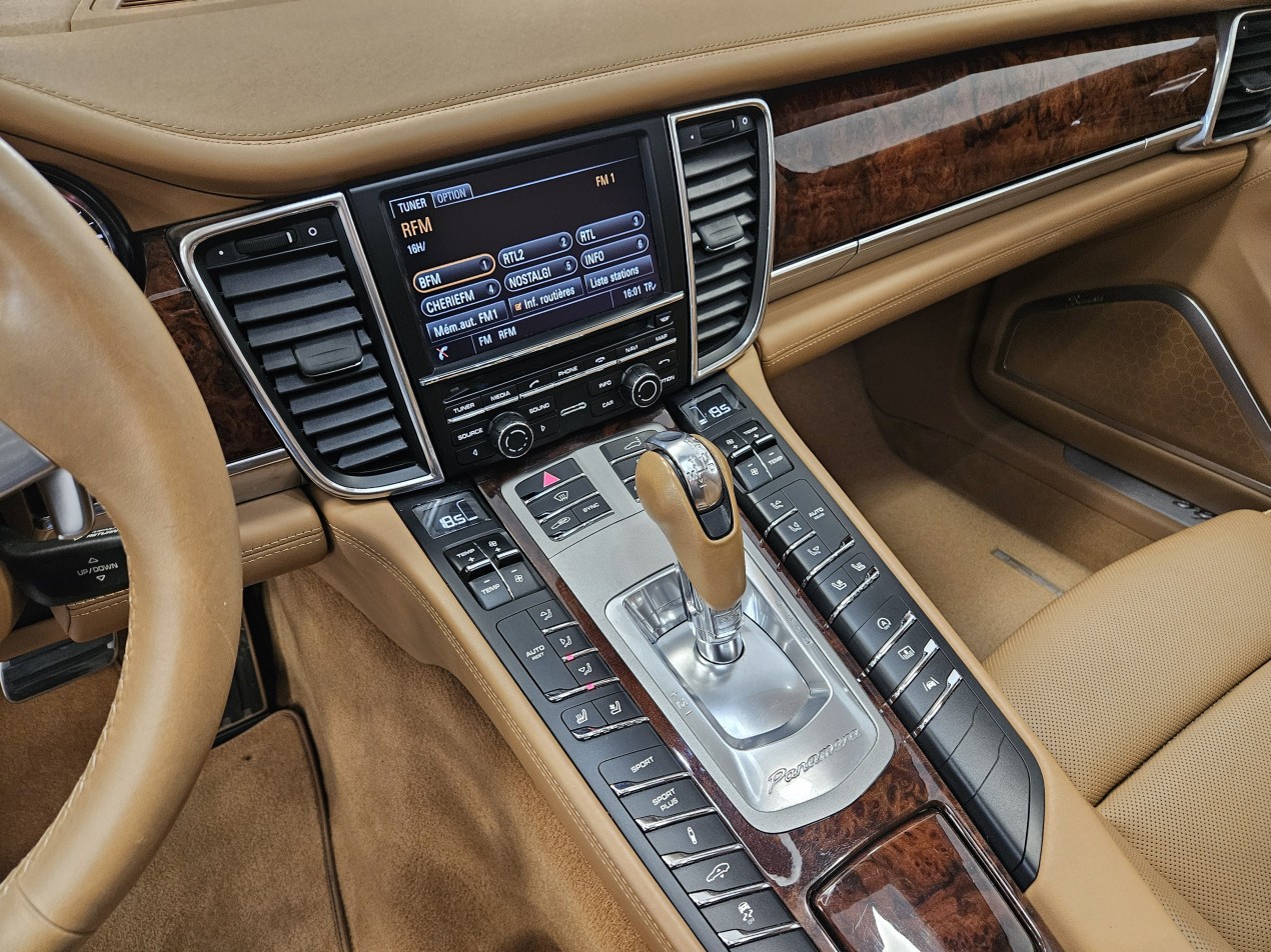Porsche PANAMERA V8 4.8 turbo Executive