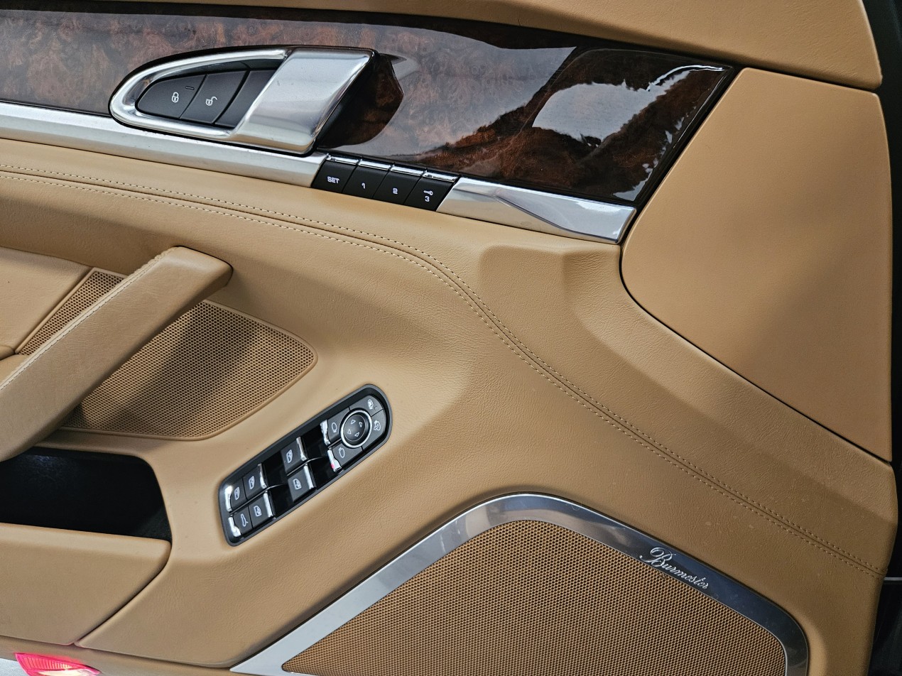 Porsche PANAMERA V8 4.8 turbo Executive
