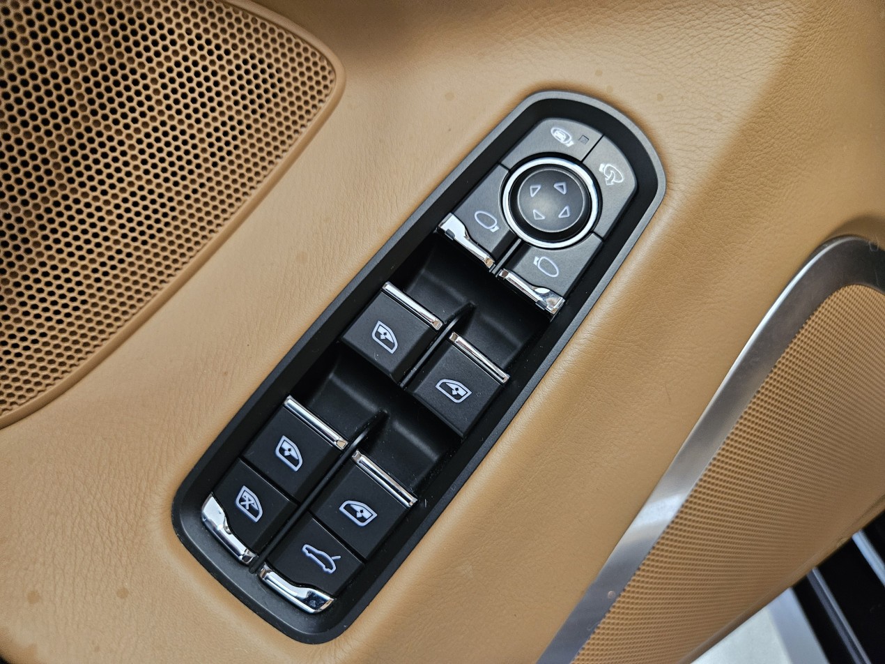 Porsche PANAMERA V8 4.8 turbo Executive