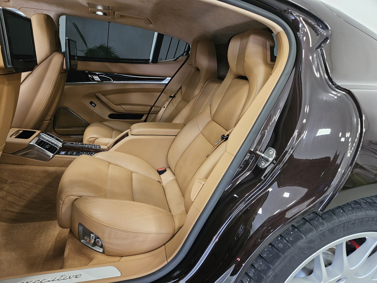 Porsche PANAMERA V8 4.8 turbo Executive