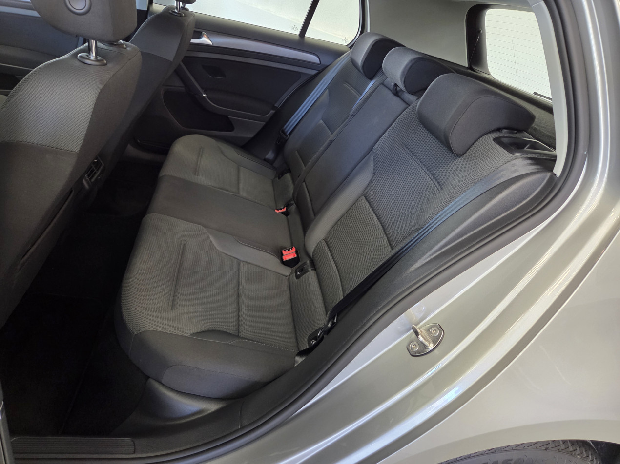 VOLKSWAGEN Golf 7  1.5TSI 150 Confortline