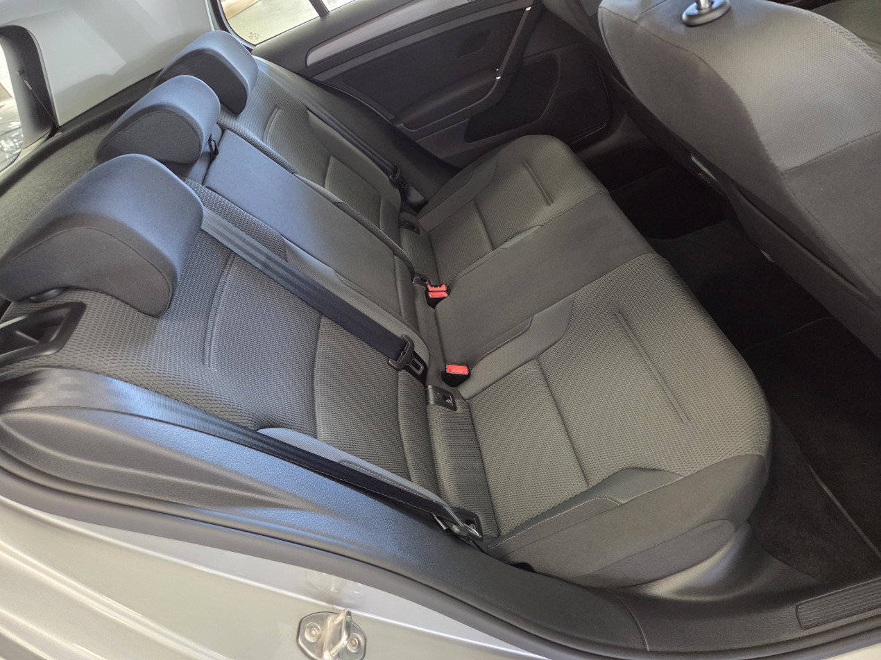 VOLKSWAGEN Golf 7  1.5TSI 150 Confortline