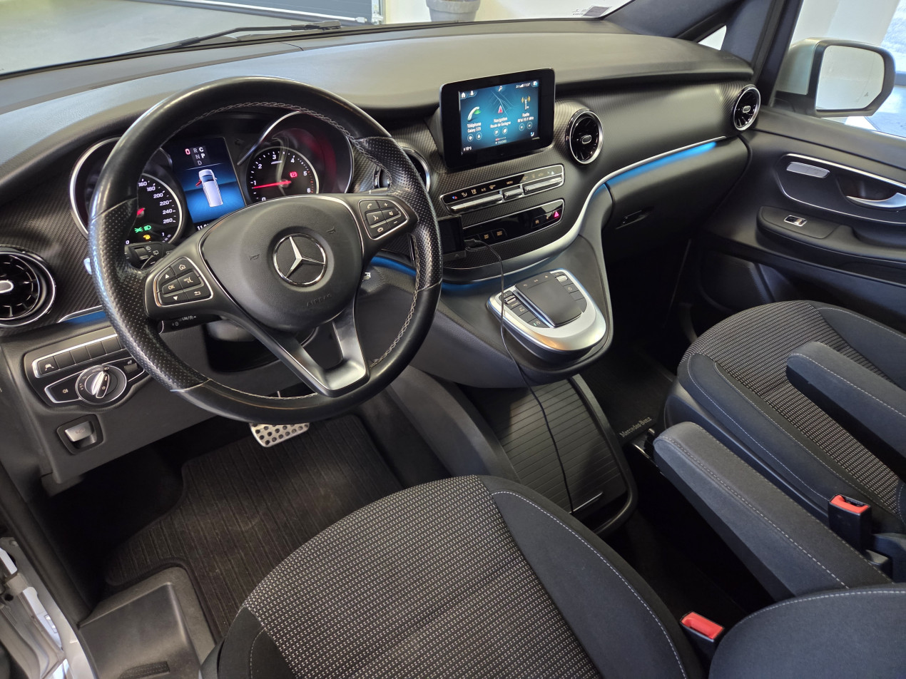 Merceds-Benz V220d long AMG Line